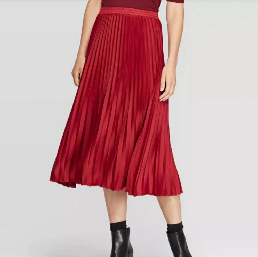 Skirt NWT, SOLD - Picture 2 of 2